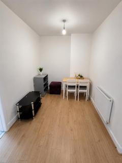 1 bedroom flat to rent, Moston Lane East, Manchester