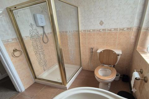 1 bedroom flat to rent, Moston Lane East, Manchester