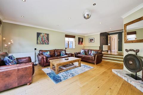4 bedroom detached house for sale, Eastgate, Deeping St. James, Peterborough