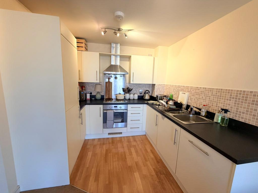 Apartment in Cardiff - View 2
