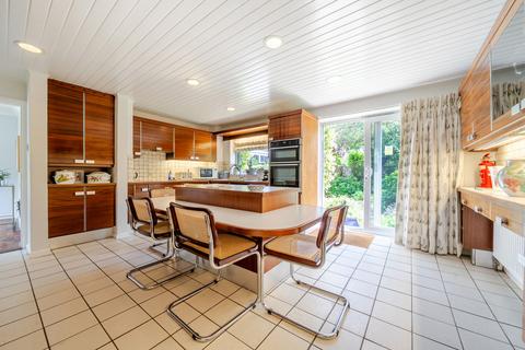 4 bedroom detached house for sale, Lee Park, London
