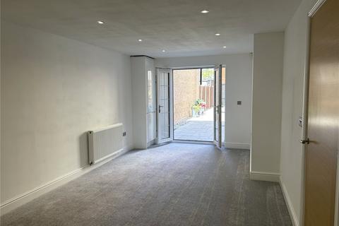 2 bedroom apartment for sale, High Road, Benfleet, Essex, SS7