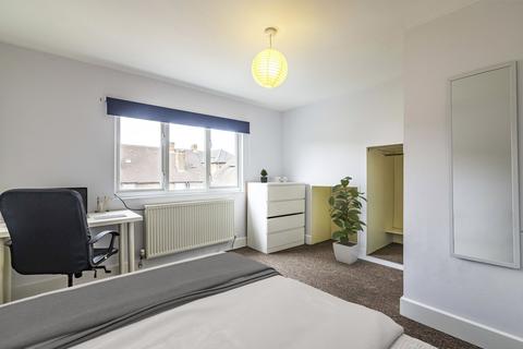 4 bedroom terraced house for sale, Lamcote Grove, Nottingham, NG2