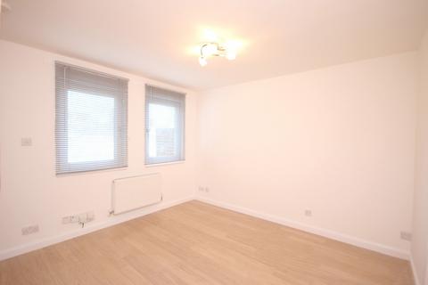 1 bedroom terraced house to rent, Burghmuir Court, Linlithgow, EH49