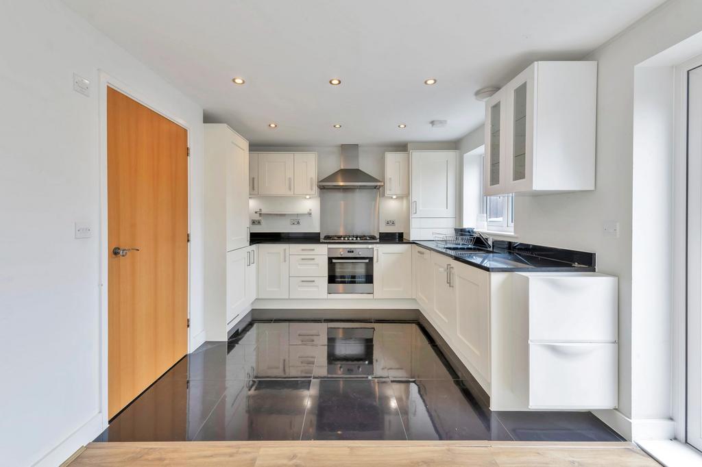 House in Royston - View 2