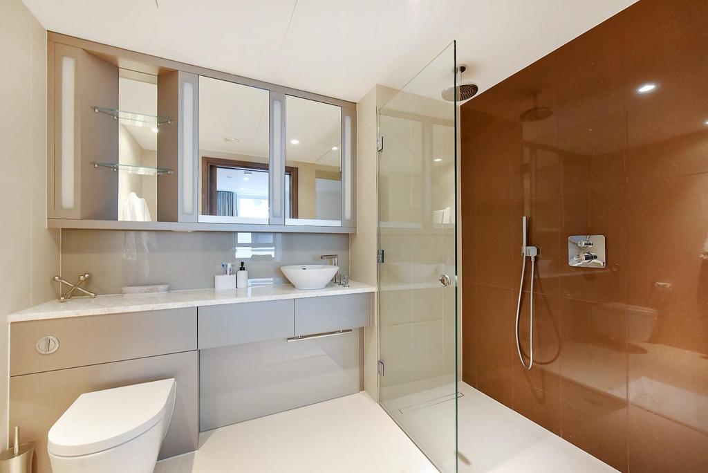 Apartment in London, Paddington - More