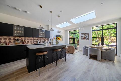 Oakhill Place, Putney, SW15