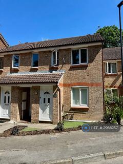 1 bed flat/apartment for rent in Glenview Close, Crawley, RH10