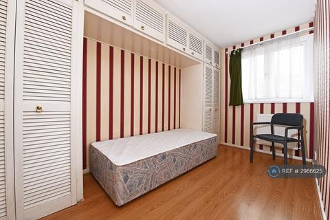 undefined, Cicely Road, London, SE15