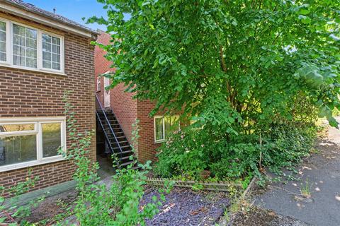 2 bedroom maisonette for sale, Ferry Lodge, Carlton, Nottingham
