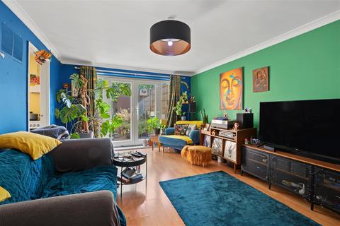 2 bedroom maisonette for sale, Ferry Lodge, Carlton, Nottingham