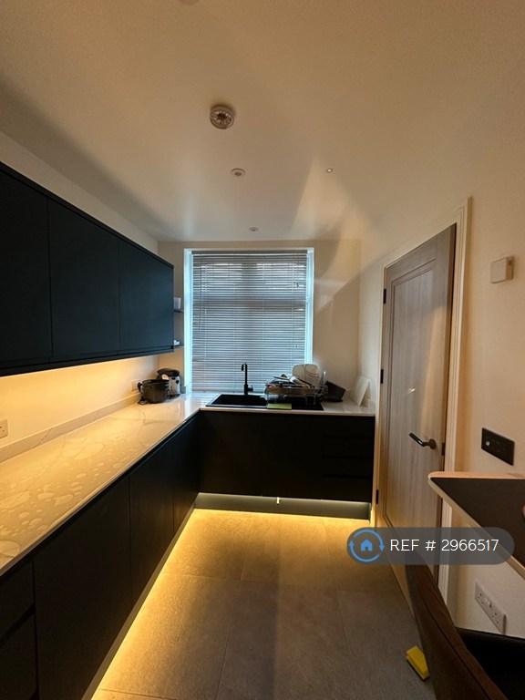House in London - View 4