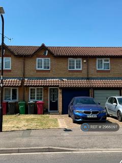 3 bed terraced house for rent in Walpole Road, Slough, SL1