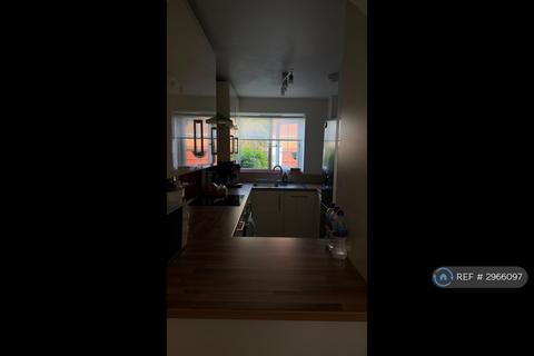 3 bedroom terraced house to rent, Walpole Road, Slough, SL1