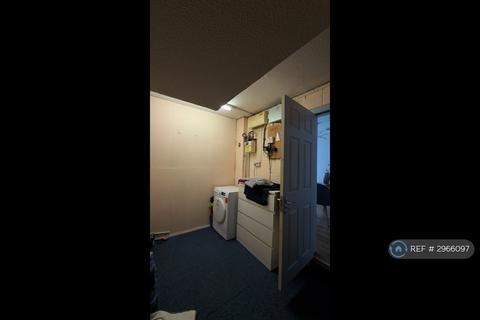 3 bedroom terraced house to rent, Walpole Road, Slough, SL1