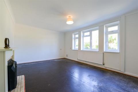 undefined, Woodlands Road, Ditton