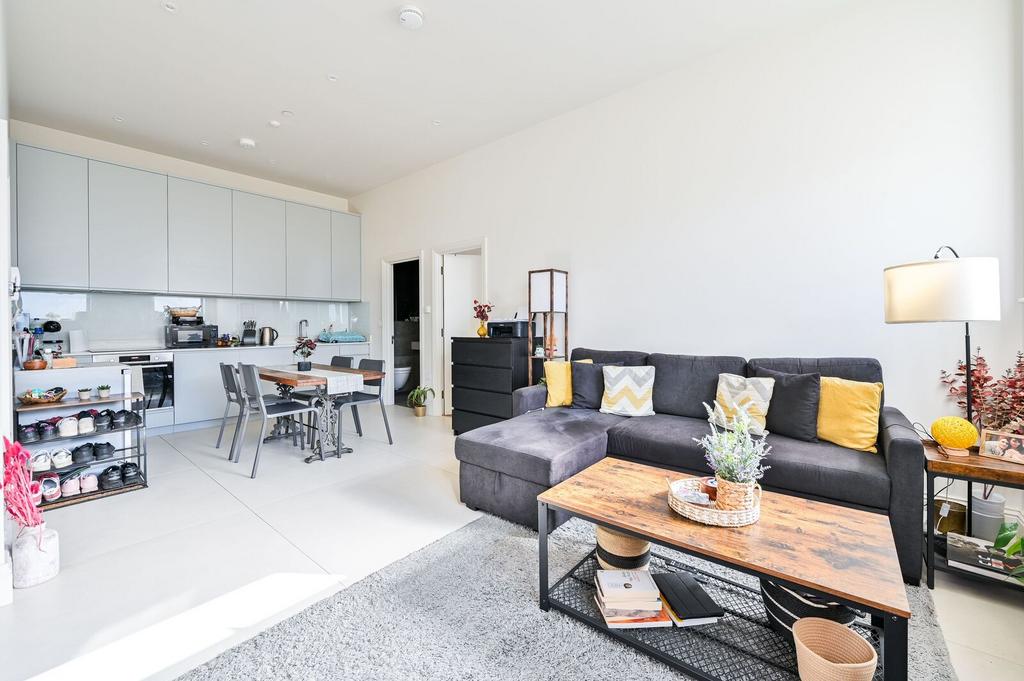 Apartment in London - View 2