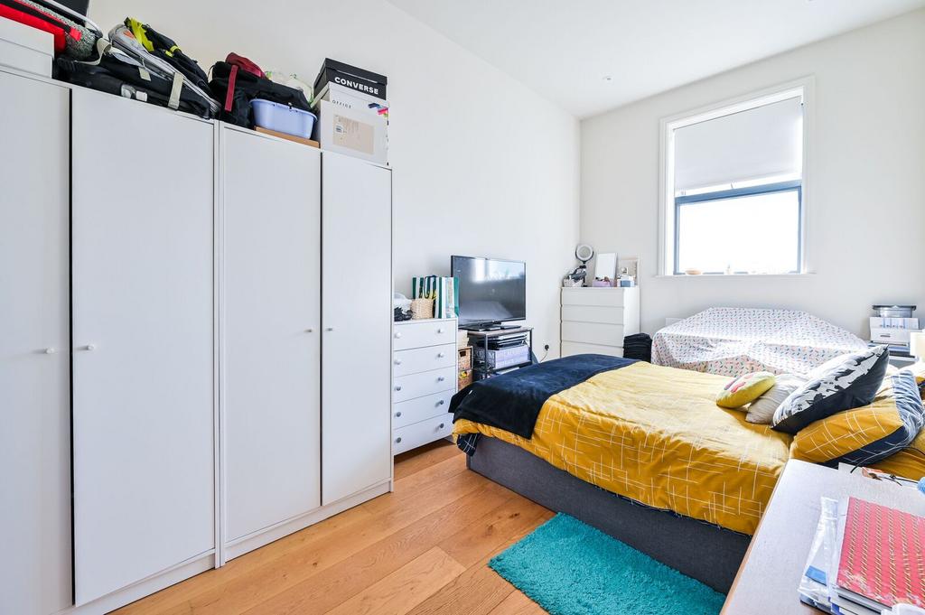 Apartment in London - More