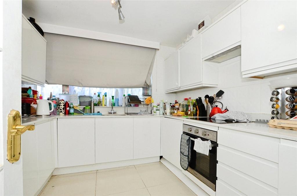 House in Northwood - View 2