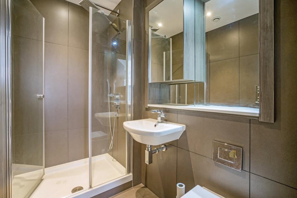 Apartment in London - View 4