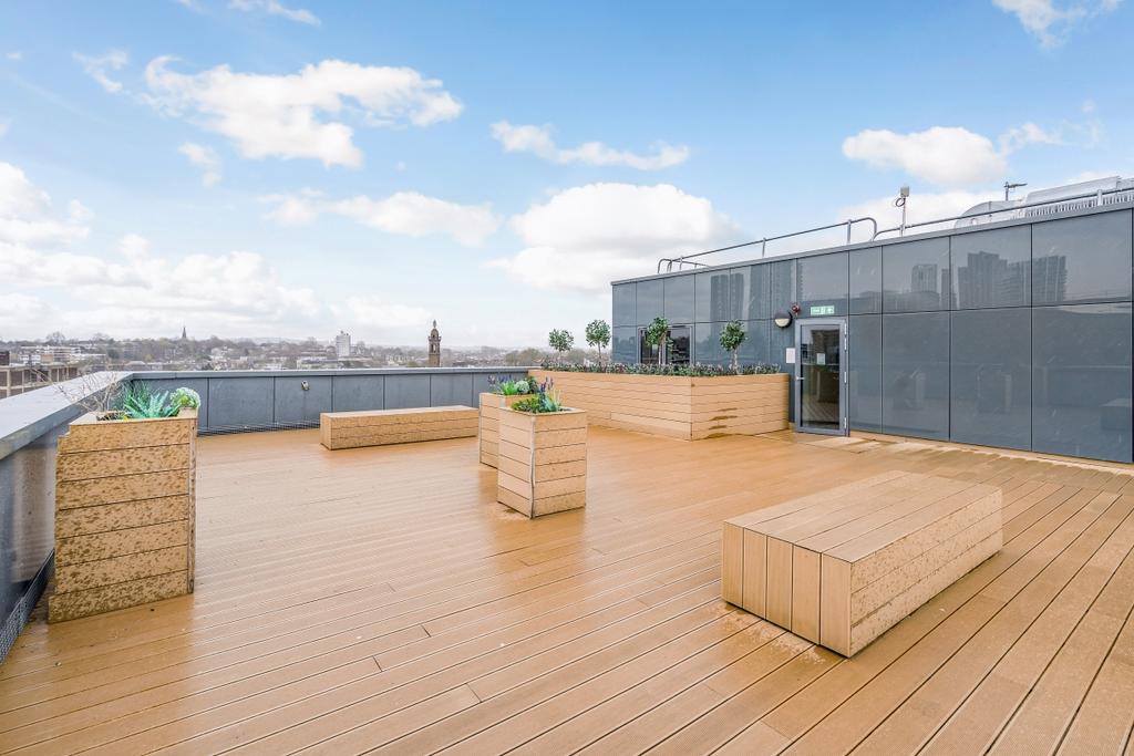 Apartment in London - More