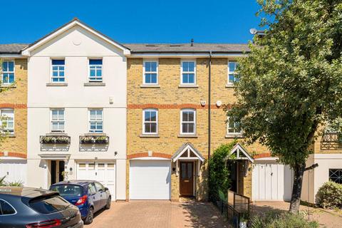 Candler Mews, Twickenham TW1