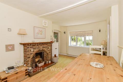 3 bedroom character property for sale, Lower Street, Pulborough RH20