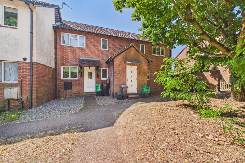 Derrick Close, Calcot, Reading, Berkshire, RG31