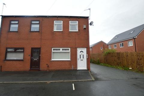 2 bedroom terraced house to rent, Barton Street, Platt Bridge