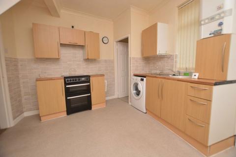 2 bedroom terraced house to rent, Barton Street, Platt Bridge