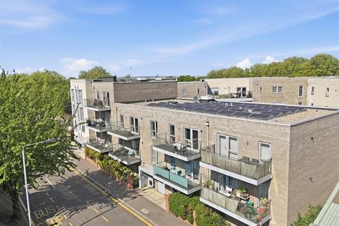 3 bedroom flat for sale, Brunel House, Leytonstone