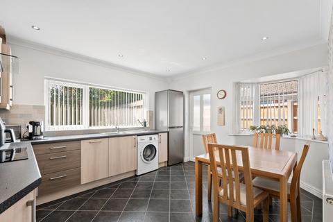 2 bedroom detached bungalow for sale, Oak Tree Road, Eccleston, WA10