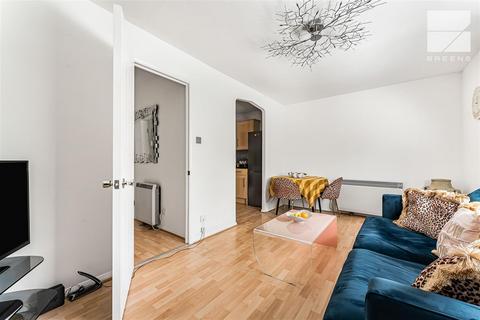 undefined, Thurlow Close, E4