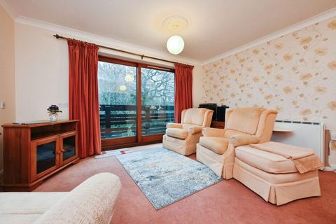 undefined, The Lawns, Stevenage SG2