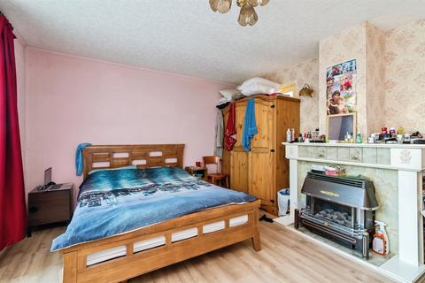 3 bedroom semi-detached house for sale, Caincross Road, Nottingham