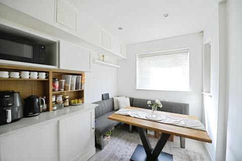 3 bedroom terraced house for sale, Ager Avenue, Dagenham, RM8