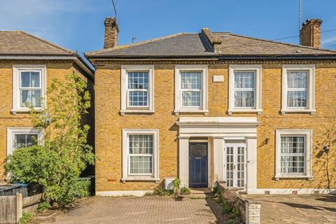 Orchard Road, Kingston Upon Thames KT1