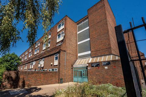 Gavin House, Plumstead, London, SE18