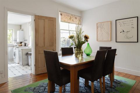 4 bedroom semi-detached house for sale, Cornfield Road, Reigate
