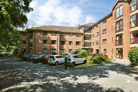 2 bedroom flat for sale, Winchester Road, Chandler's Ford, Eastleigh, Hampshire, SO53