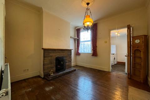 2 bedroom terraced house for sale, Ridgway Road, Luton, Bedfordshire, LU2 7RS