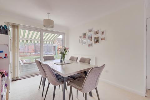 3 bedroom semi-detached house for sale, Woodcote Way, Benfleet, SS7
