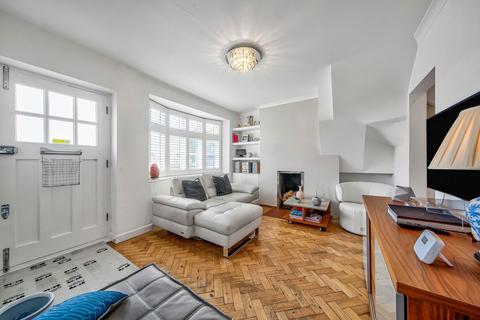 2 bedroom flat for sale, Addison Way, London NW11