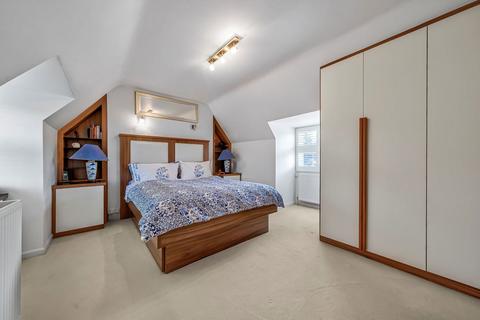 2 bedroom flat for sale, Addison Way, London NW11