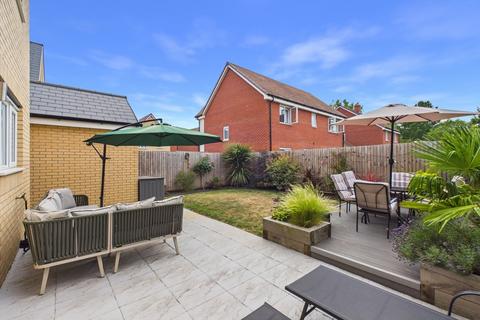 4 bedroom detached house for sale, Osborne Way, Bury St Edmunds IP32