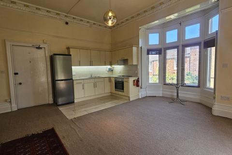 Studio to rent, East Cliff Road, Preston, PR1