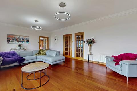 undefined, Hollybush Lane, Langbank PA14