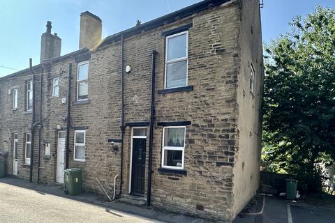 2 bedroom end of terrace house for sale, South View, Stanningley