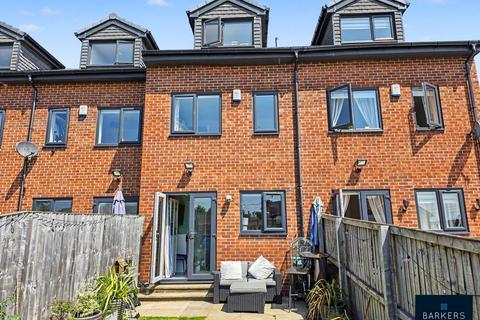 3 bedroom townhouse for sale, Bottoms Lane, Birkenshaw