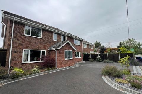 4 bedroom house to rent, The Street, Weybread, DISS